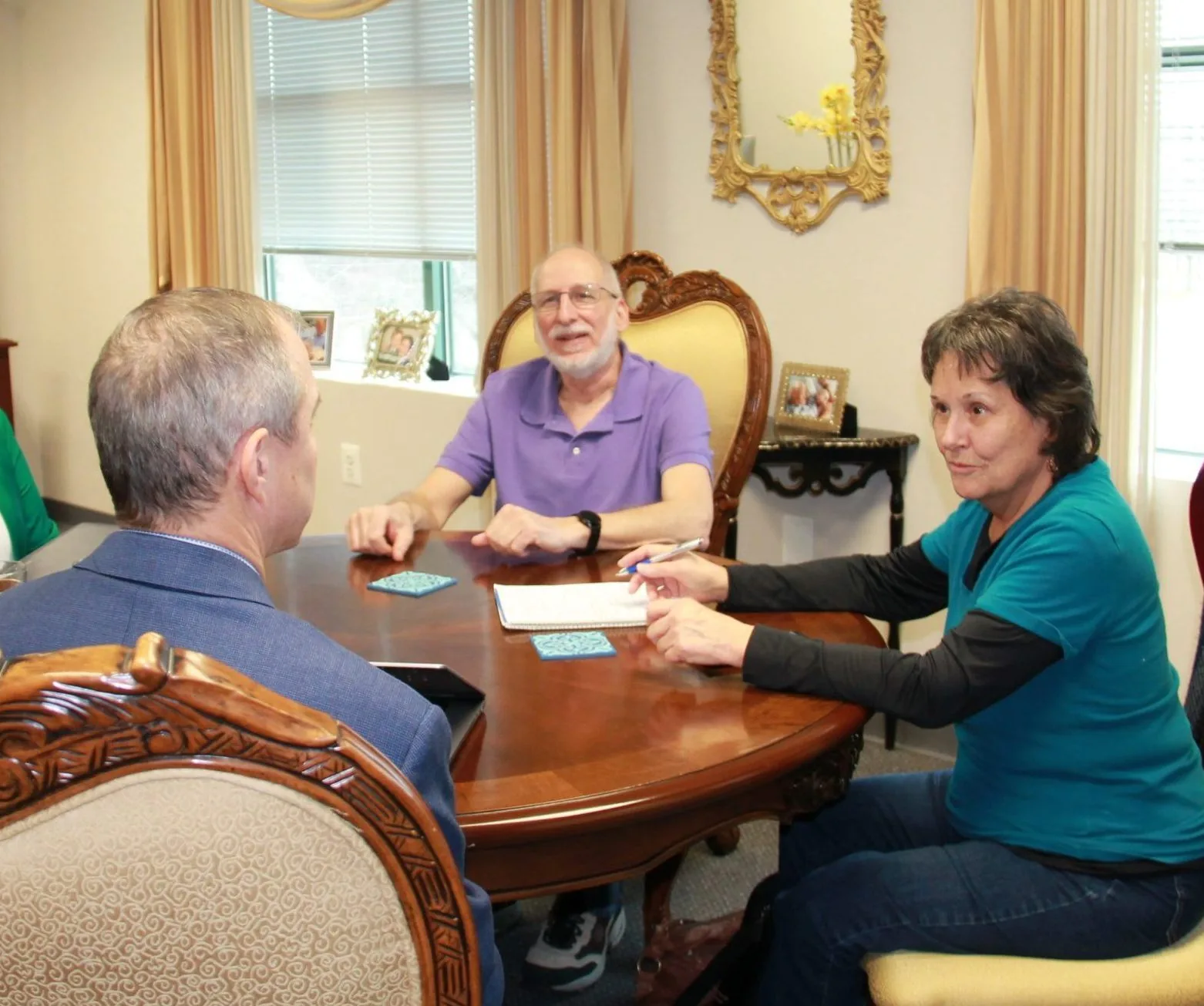 Advisor meeting with clients about Social Security retirement planning